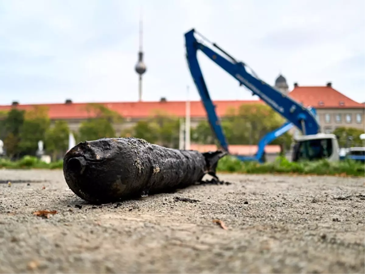 Berlin’de İkinci Dünya Savaşı Bombası Bulundu