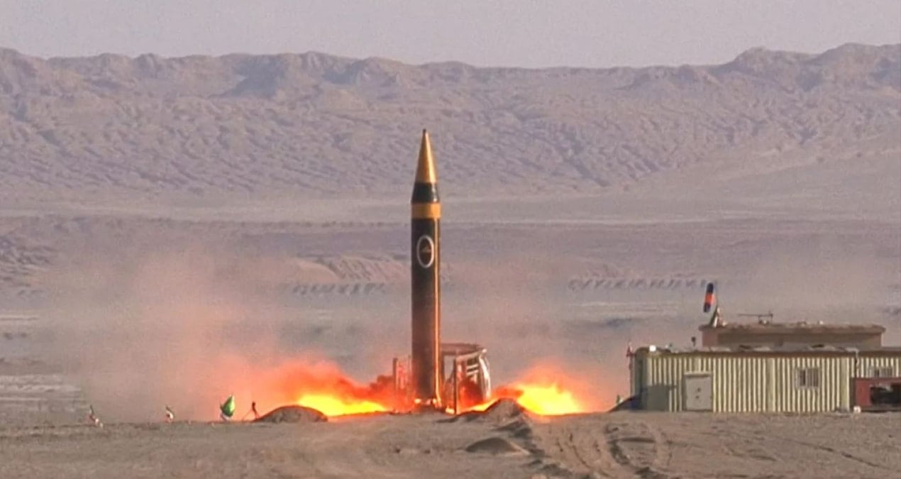 Türkiye’nin dibindeki ülke gizlice kıtalararası balistik füzeyi ateşledi!