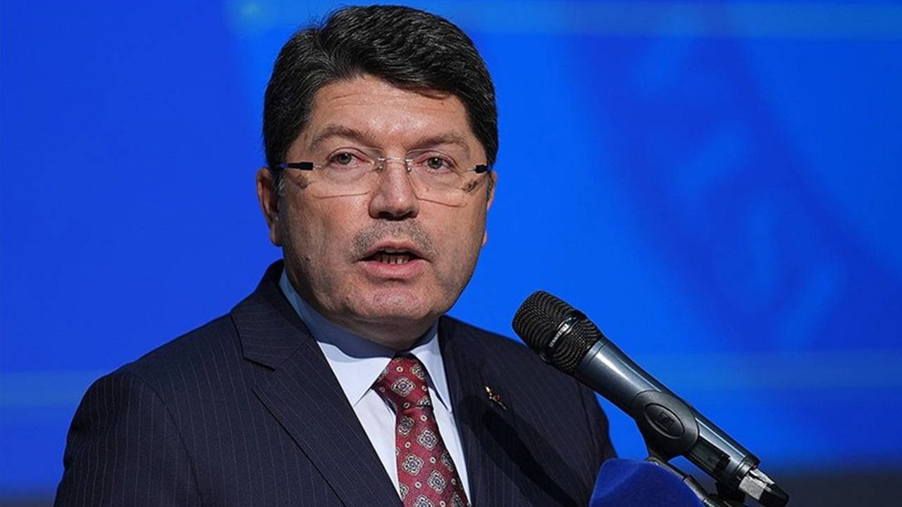 adalet-bakani-tunc-yargi-sistemini-boyle-ovdu-bugun-yolsuzluktan-da-teroristten-de-hesap-soruluyor-swhhKrQl.jpg