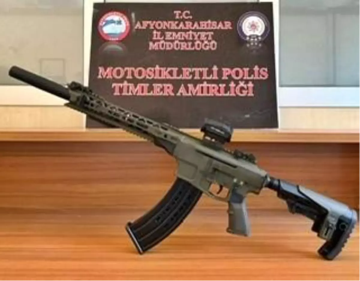 afyonkarahisarda soygun ve uyusturucu denetimleri cok sayida ele gecirildi 39fKILy5.jpg