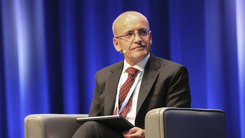 Bakan Şimşek: İç borç çevirme oranını belirgin şekilde azaltacağız
