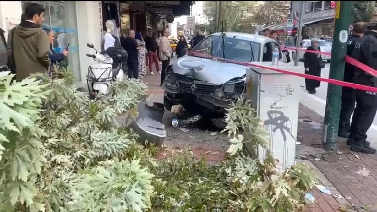 bursada-lise-ogrencisi-otomobilin-carpmasi-sonucu-yaralandi-3aD8NRGH.jpg
