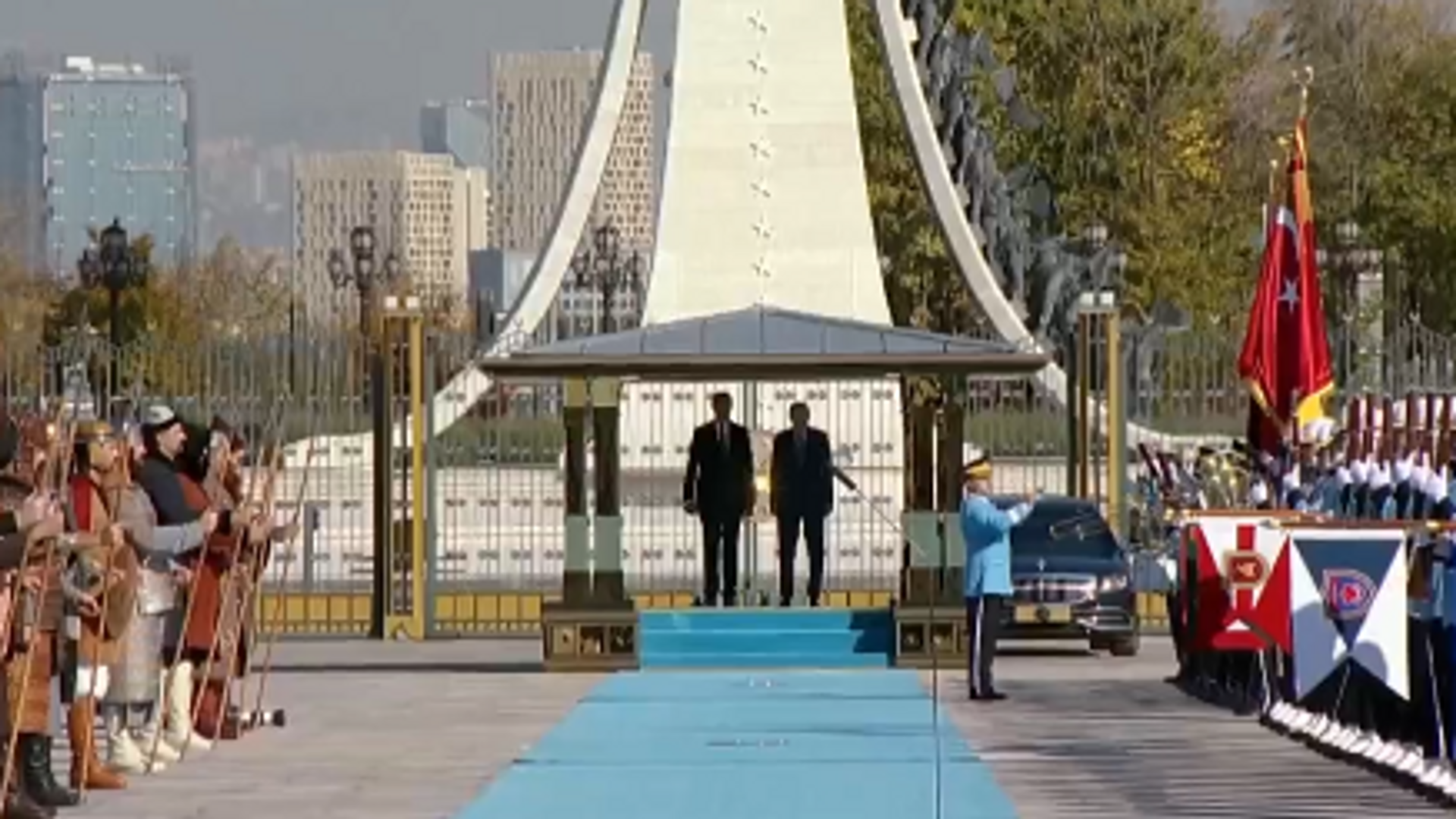 cumhurbaskani erdogan almanya sansolyesi merzi karsiladi LBjX6m4x.png