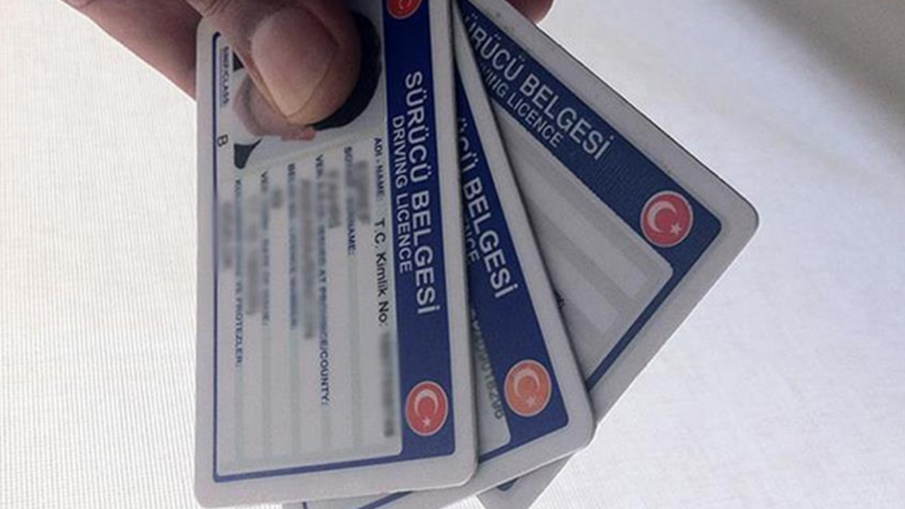 Ehliyetini değiştirmeyenler yandı! Ödeme yapılmayacak