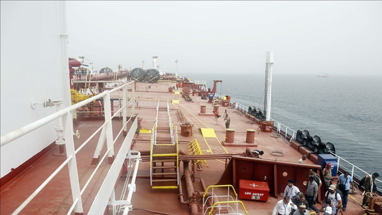 İran ‘izinsiz yük taşıdığı’ gerekçesiyle tankere el koydu