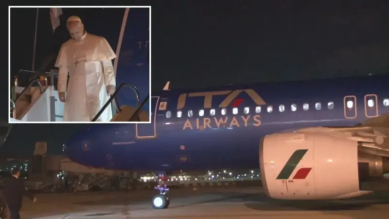Papa 14. Leo’yu taşıyan uçak İstanbul’a indi