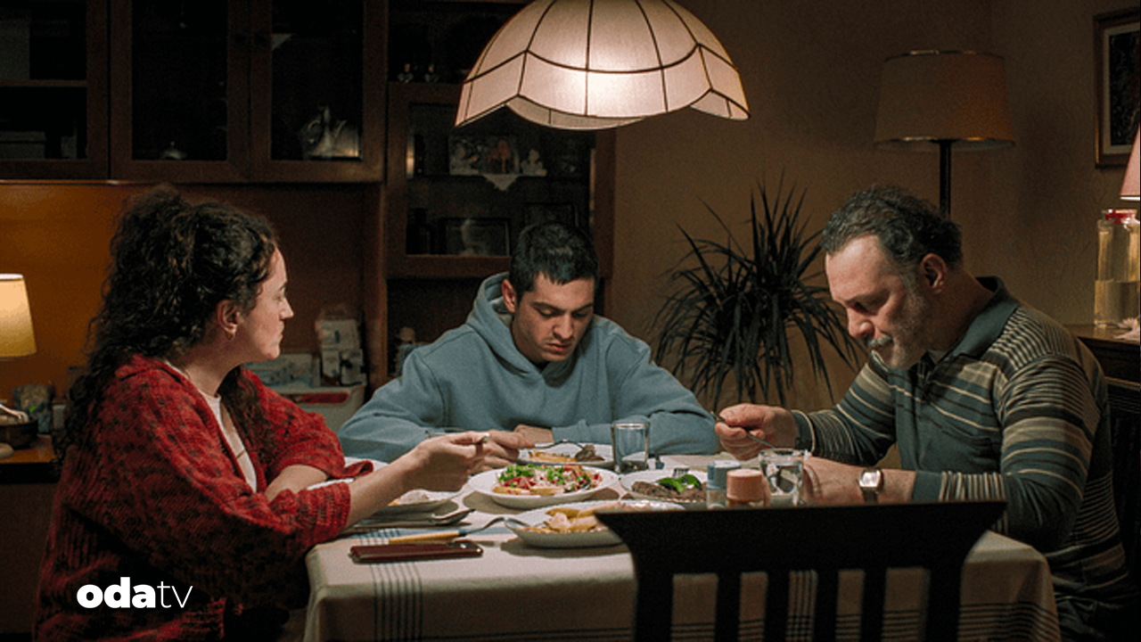 turk yunan ortak yapimi bir arada yalniz tallinnde promiyer yapacak 2i2FtKtV.png