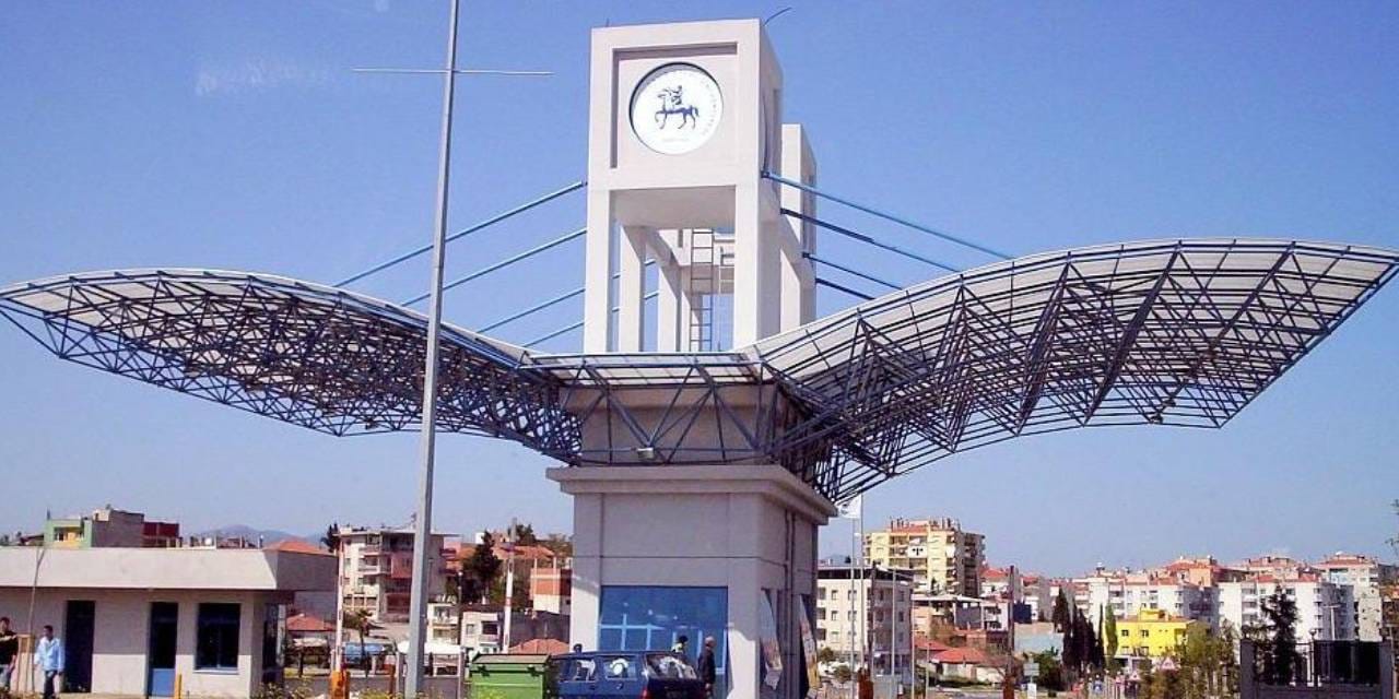 Diyanet’ten okullara tepki çeken talimat: Umre ödüllü bilgi yarışması düzenlenecek