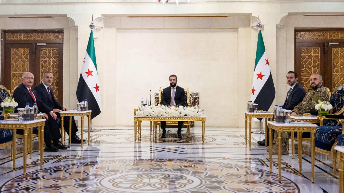 Hakan Fidan, Yaşar Güler ve İbrahim Kalın, Ahmed Şara ile görüştü