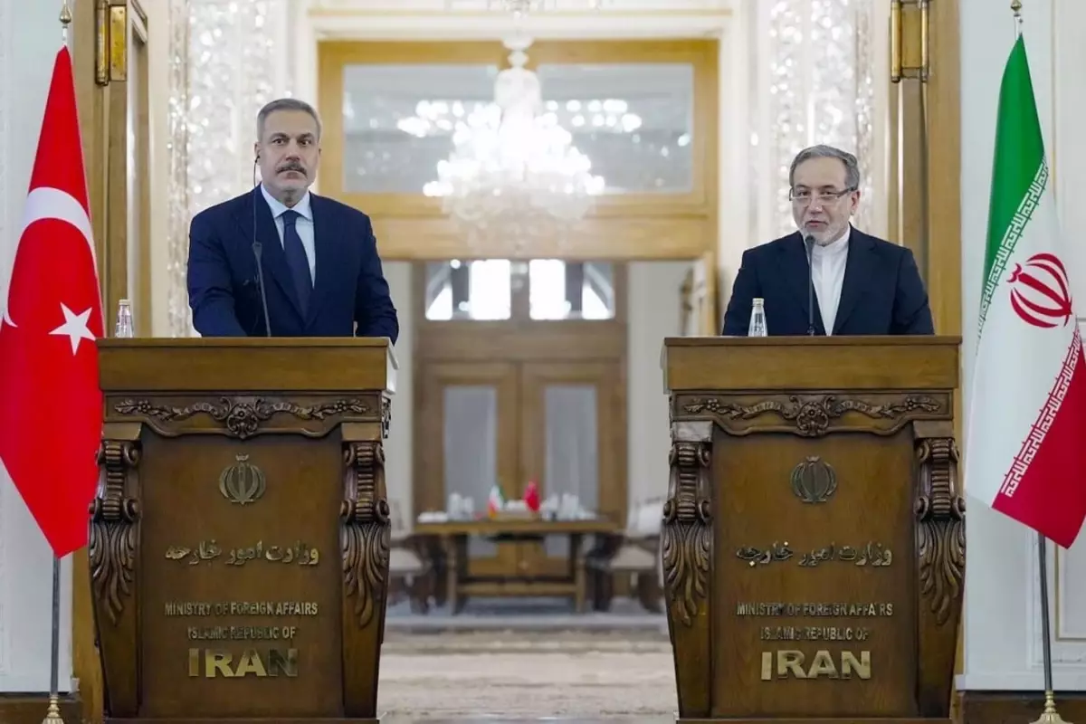 Diplomasi trafiği hız kazandı! Bakan Fidan’dan peş peşe İran temasları