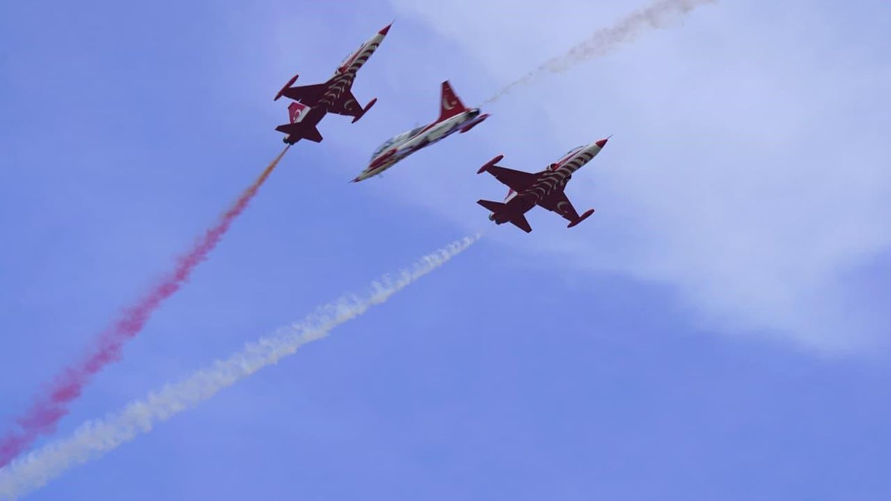 Türk Yıldızlarından Çorlu’da muhteşem gösteri