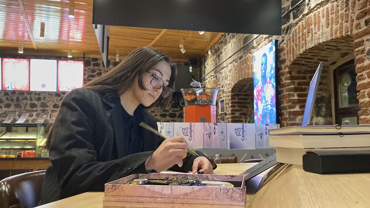 Fatmanur Öztürk’ün Zorlu Sürecinden Doğan Eser: Yazmanın Gücü