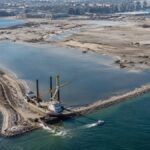 80-milyon-ton-toprak-tasinacak-30-milyar-dolar-harcayip-denizin-ortasina-yapay-ada-insa-f2NleVeJ