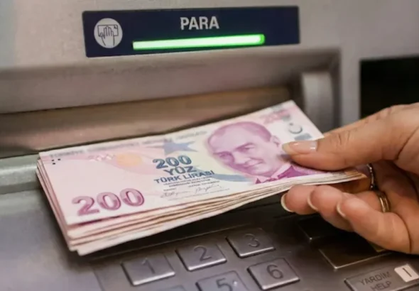 bayram-oncesi-bankalar-vites-yukseltti-emekli-banka-promosyonlari-guncellendi-Jc6sOvOj