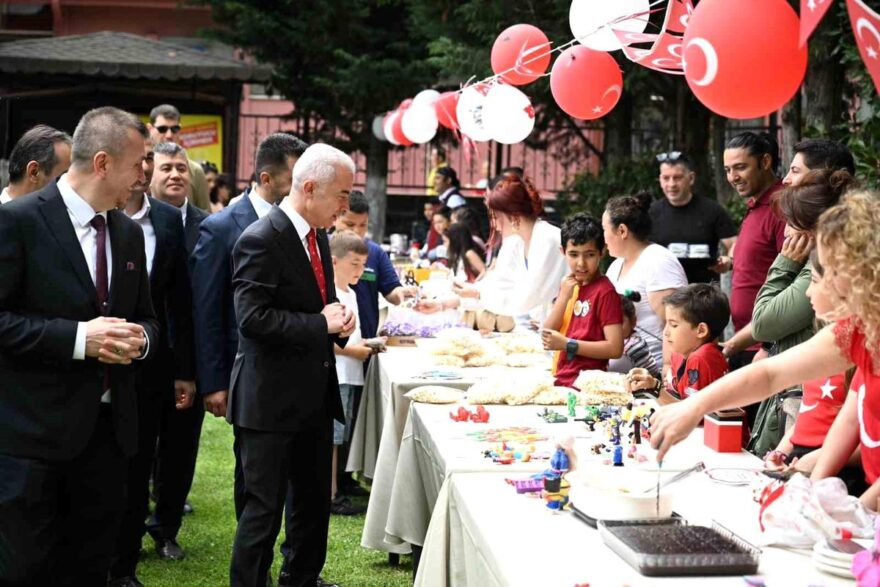 Lüleburgaz’da “Açık Hava Kütüphaneleri Projesi” ile Okuma Etkinliği Gerçekleşti
