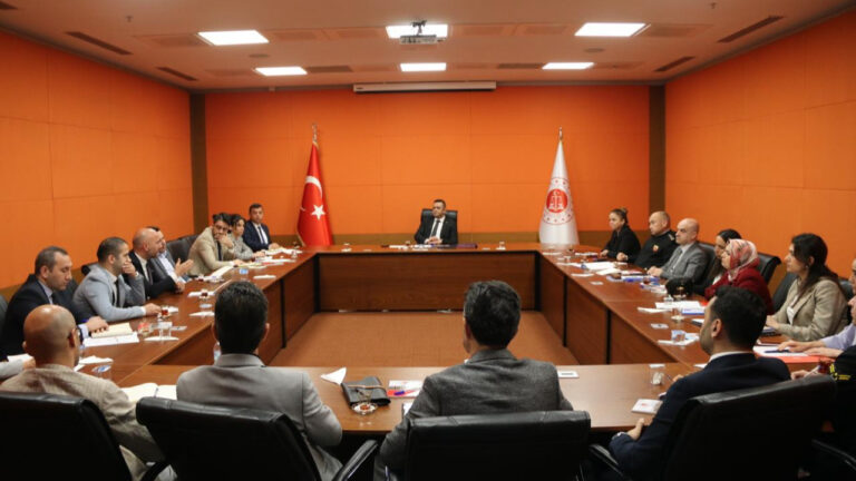 okul-saldirilari-sonrasi-tehdit-paylasimlarina-inceleme-36-cocuga-sosyal-destek-E724r1Pq
