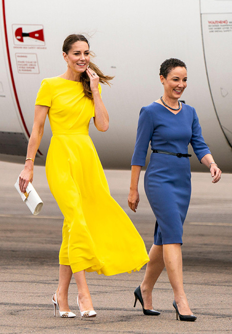 Kate Middleton’un Sarı Elbisesiyle Dikkat Çektiği Anlar